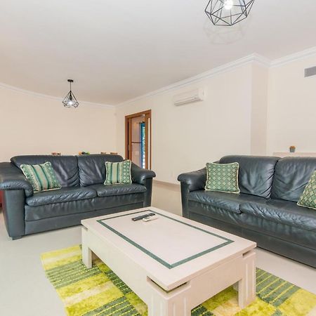 Casa Mergoux - 15 Mins Walk City Center - Quiet - Spacious 塔维拉 外观 照片