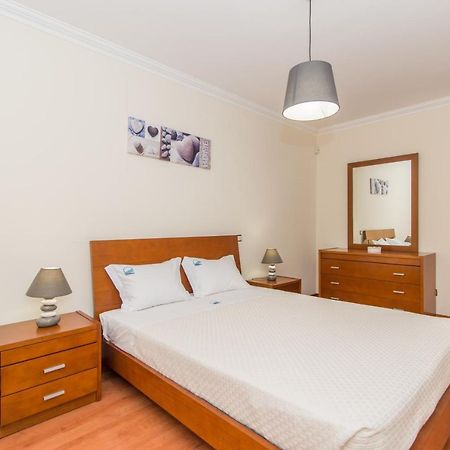 Casa Mergoux - 15 Mins Walk City Center - Quiet - Spacious 塔维拉 外观 照片