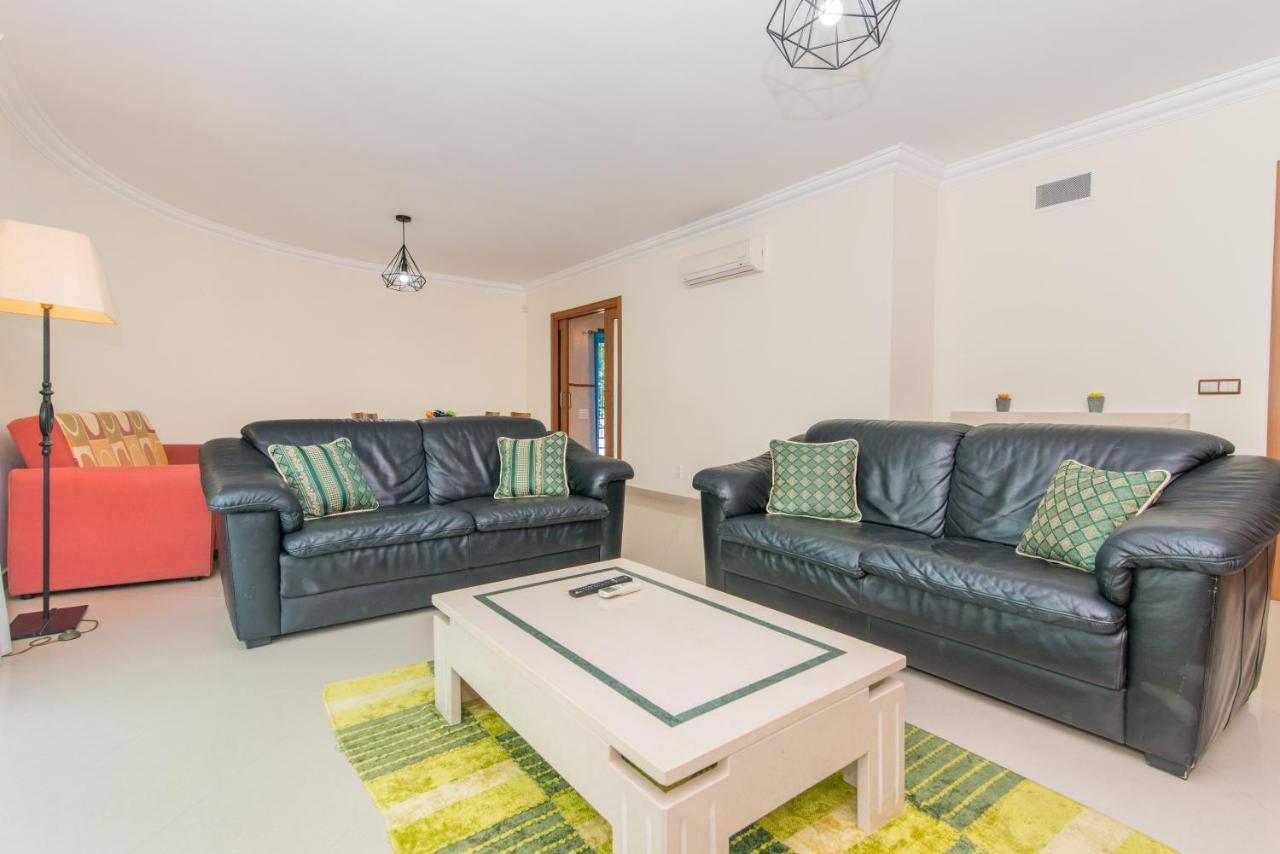 Casa Mergoux - 15 Mins Walk City Center - Quiet - Spacious 塔维拉 外观 照片