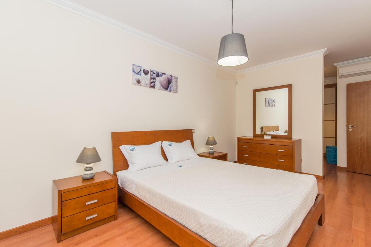 Casa Mergoux - 15 Mins Walk City Center - Quiet - Spacious 塔维拉 外观 照片