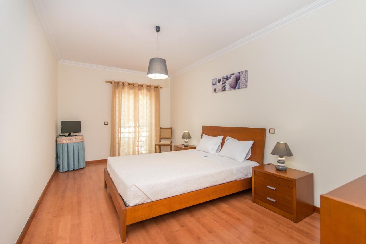 Casa Mergoux - 15 Mins Walk City Center - Quiet - Spacious 塔维拉 外观 照片
